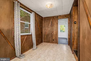 5803 Dewey, Landover, MD 20785 - Photo 22
