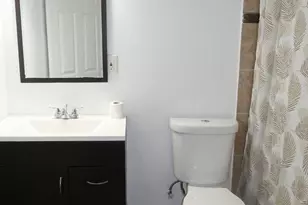 3213 Valley Forest Dr, Upper Marlboro, MD 20772 - Photo 2