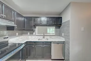 4717 Summertime Dr, Oxon Hill, MD 20745 - Photo 8