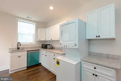 5705 Crestwood Place, Riverdale, MD 20737 - Photo 2
