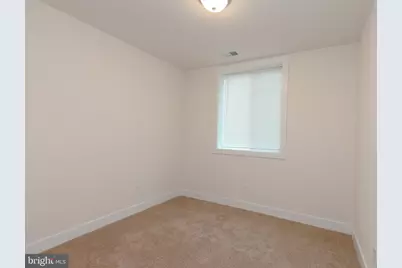 5705 Crestwood Place, Riverdale, MD 20737 - Photo 14