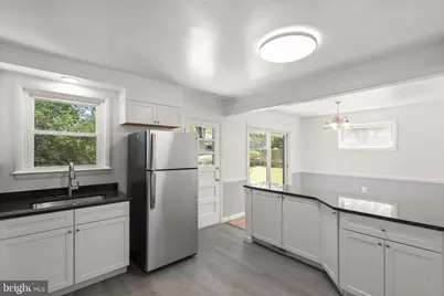 9109 Drake Place, College Park, MD 20740 - Photo 12