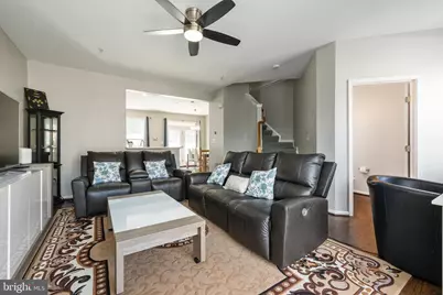 4004 Meadow Trail Lane, Hyattsville, MD 20784 - Photo 4