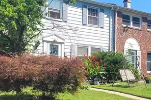 13012 Midsummer Ln, Bowie, MD 20715 - Photo 1