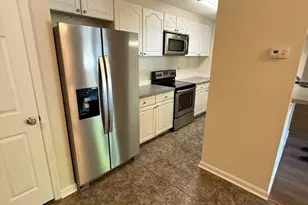 9704 Lake Pointe Ct, Upper Marlboro, MD 20774 - Photo 4