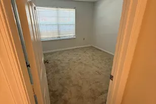 9704 Lake Pointe Ct, Upper Marlboro, MD 20774 - Photo 8