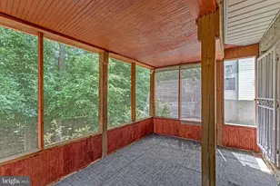 1617 Shady Glen Dr, District Heights, MD 20747 - Photo 38