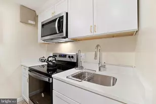 2505 Falling Brook Terrace, Adelphi, MD 20783 - Photo 16