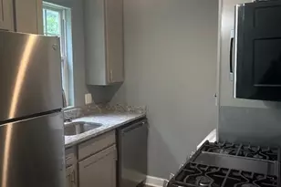2515 Kent Town Pl, Landover, MD 20785 - Photo 4
