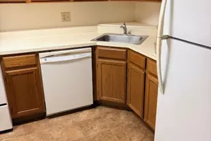 8752 Grasmere Ct, Fort Washington, MD 20744 - Photo 2