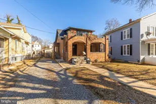 3703 34th St, Mount Rainier, MD 20712 - Photo 2