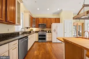 2140 Vittoria Ct, Bowie, MD 20721 - Photo 4
