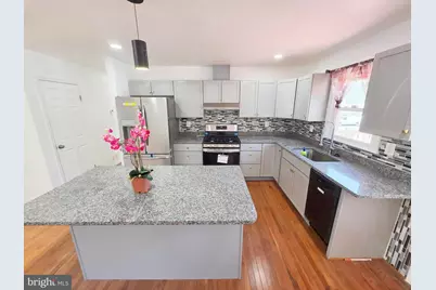 6300 Auth Road, Suitland, MD 20746 - Photo 8