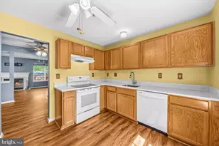 3135 Forest Run Dr, District Heights, MD 20747 - Photo 16