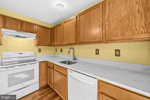 3135 Forest Run Dr, District Heights, MD 20747 - Photo 18
