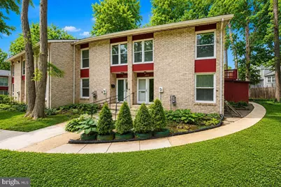 8585 Seasons Way #7B, Lanham, MD 20706 - Photo 2