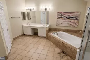 14518 Dolbrook Ln, Bowie, MD 20721 - Photo 20