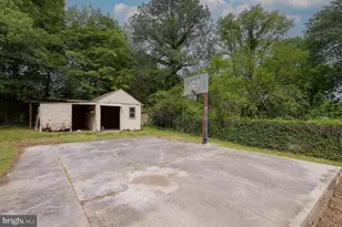 4904 Delaware St, College Park, MD 20740 - Photo 28