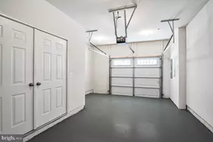 856 Regents Square, Oxon Hill, MD 20745 - Photo 30