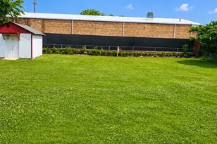 5706 Camp Springs Ave, Temple Hills, MD 20748 - Photo 12