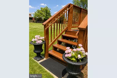 5706 Camp Springs Avenue, Temple Hills, MD 20748 - Photo 10