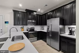 10521 Jim Lovell Ln, Lanham, MD 20706 - Photo 12