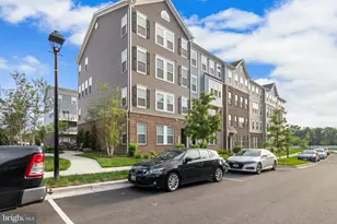 10521 Jim Lovell Ln, Lanham, MD 20706 - Photo 4