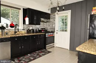 4656 Kendrick Rd, Suitland, MD 20746 - Photo 12