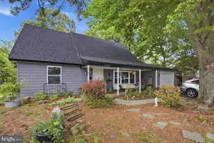 12302 Whitehall Dr, Bowie, MD 20715 - Photo 2