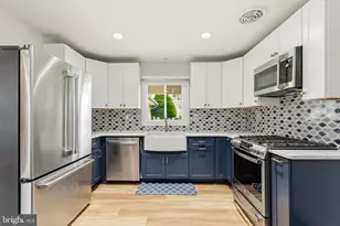 2404 Keyberry Ln, Bowie, MD 20715 - Photo 4