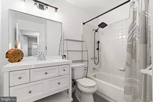 2404 Keyberry Ln, Bowie, MD 20715 - Photo 18