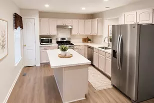 16312 Elkhorn Ln, Bowie, MD 20716 - Photo 2