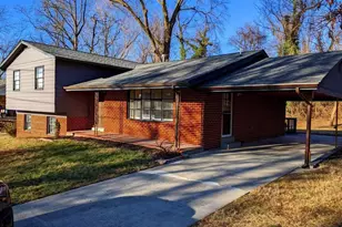 105 Mel Mara Dr, Oxon Hill, MD 20745 - Photo 1