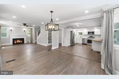 6704 Boxwood Drive, Suitland, MD 20746 - Photo 4