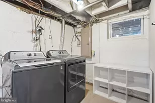 6704 Boxwood Dr, Suitland, MD 20746 - Photo 28