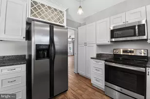 3801 Woodhaven Ln, Bowie, MD 20715 - Photo 16