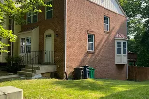 1931 Barrington Ct, Bowie, MD 20721 - Photo 2