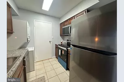 6926 Hanover Parkway #303, Greenbelt, MD 20770 - Photo 10