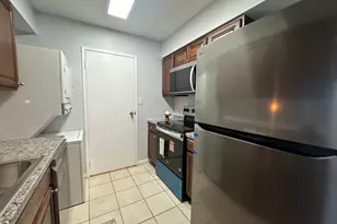 6926 Hanover Pkwy, Greenbelt, MD 20770 - Photo 10