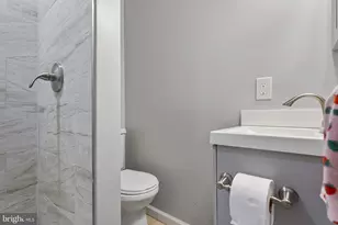 8615 Myrtle Ave, Bowie, MD 20715 - Photo 20