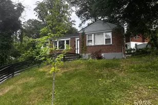 5506 Shawnee Dr, Oxon Hill, MD 20745 - Photo 1