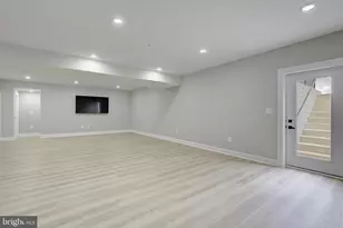 908 Midbrook Ln, Bowie, MD 20716 - Photo 68