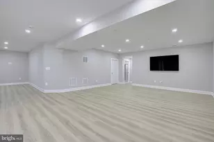 908 Midbrook Ln, Bowie, MD 20716 - Photo 70
