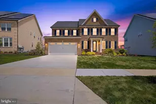 908 Midbrook Ln, Bowie, MD 20716 - Photo 4