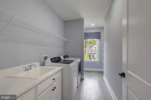 908 Midbrook Ln, Bowie, MD 20716 - Photo 42