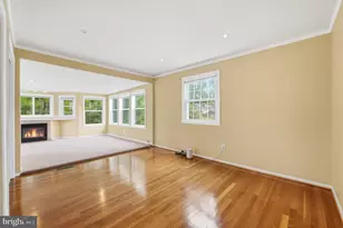 33 Bannington Dr, Upper Marlboro, MD 20774 - Photo 8