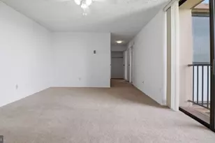 6100 Westchester Park Dr, College Park, MD 20740 - Photo 10