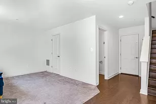 7308 Wood Pond Cir, Lanham, MD 20706 - Photo 2
