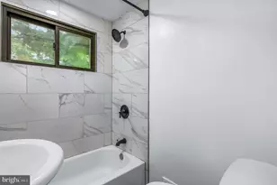 506 Barrymore Dr, Oxon Hill, MD 20745 - Photo 12