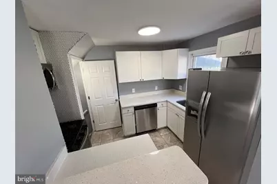5804 Shoshone Drive, Oxon Hill, MD 20745 - Photo 10